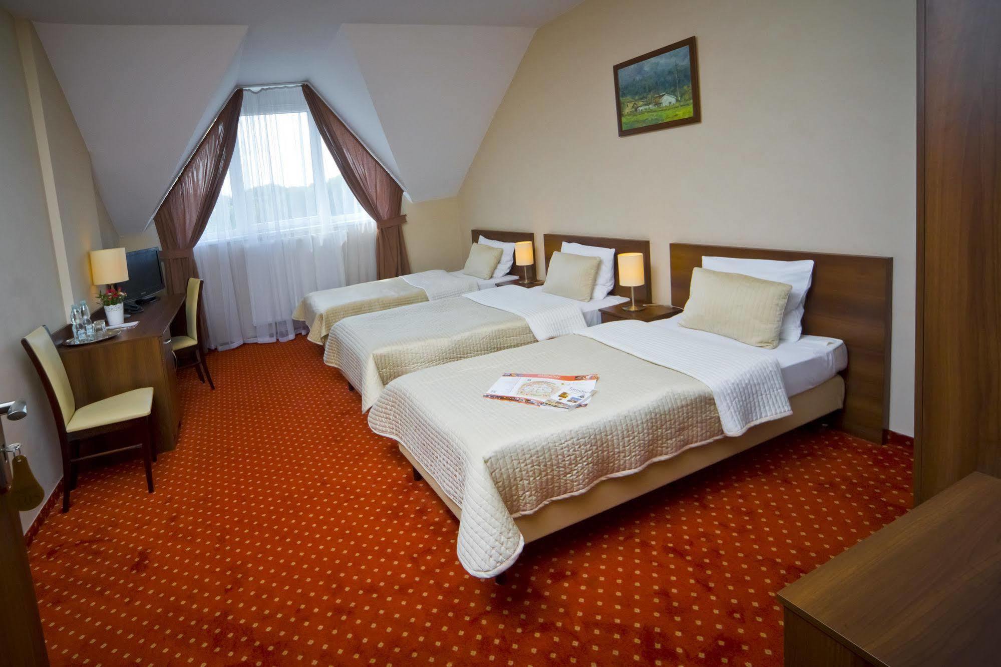 Hotel Kantoria Tarnów Exteriér fotografie